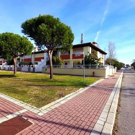Feriehus Regina Mare Confortevole Villetta Di Nuova Costruzione In Zona Comoda Al Mare